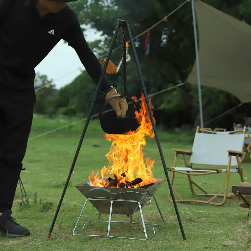 Brasero CARRE Pliable de Camping | Camp fire Cookingâą sur trepied de cuisson