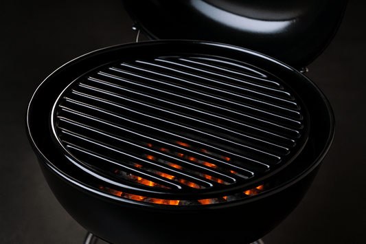 Est-ce que la grille barbecue en acier émaillé est idéale pour les grillades ? - CUISTO BBQ