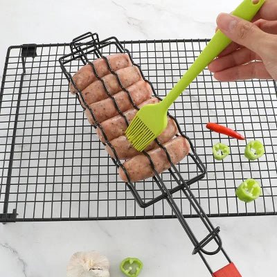  Grille de Cuisson A 6 Saucisses Pliable | RoastingCook™ badigeonne