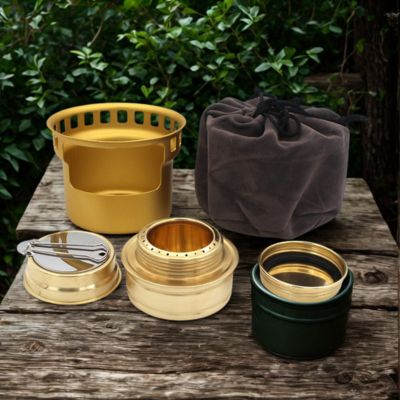 RECHAUD_Campfire_Cooking_A_Alcool_de_Camping-or-_sur_table